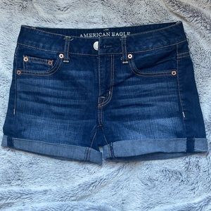 American Eagle Dark Wash Shorts - 00